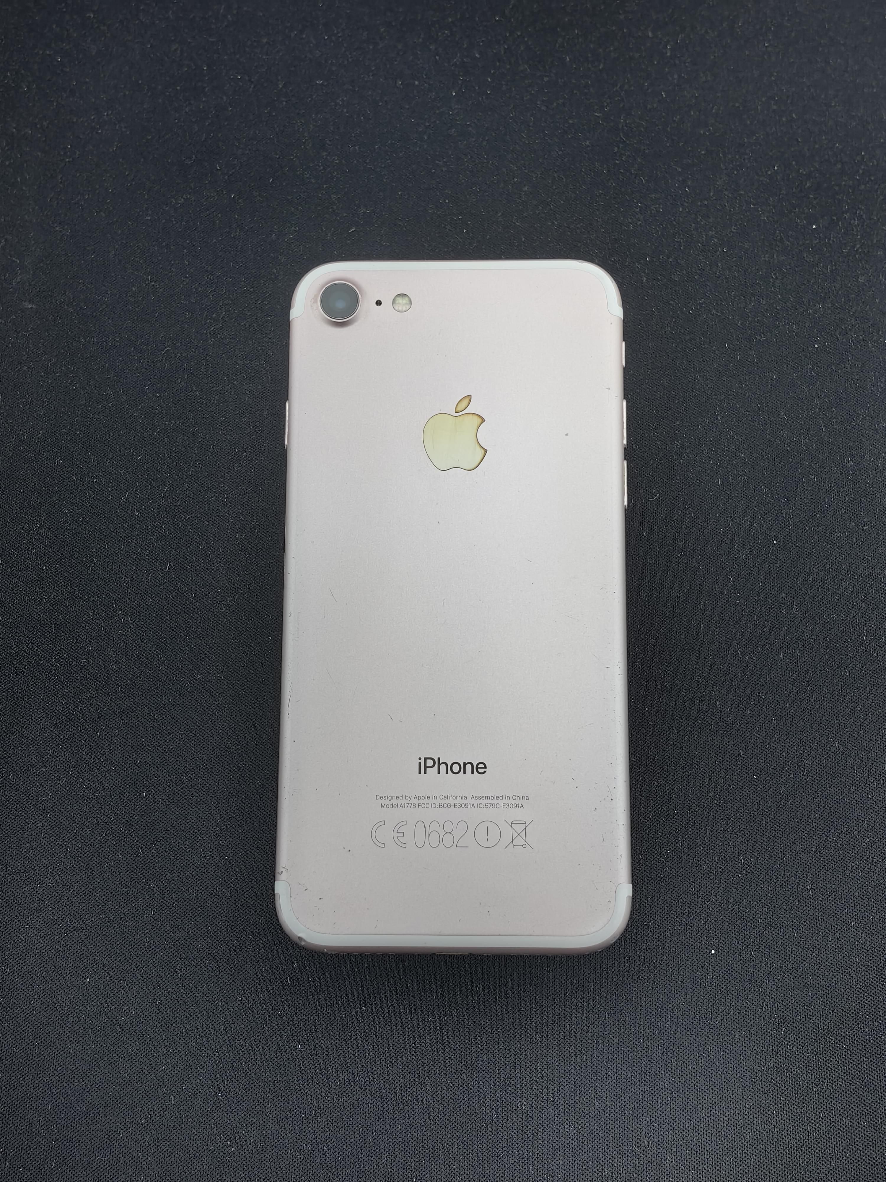 Apple iPhone 7 32 GB-nfv985