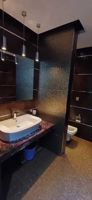 Помещение на 1-й линии — 480 м² в центре Яккасарая! Идеально под офис,