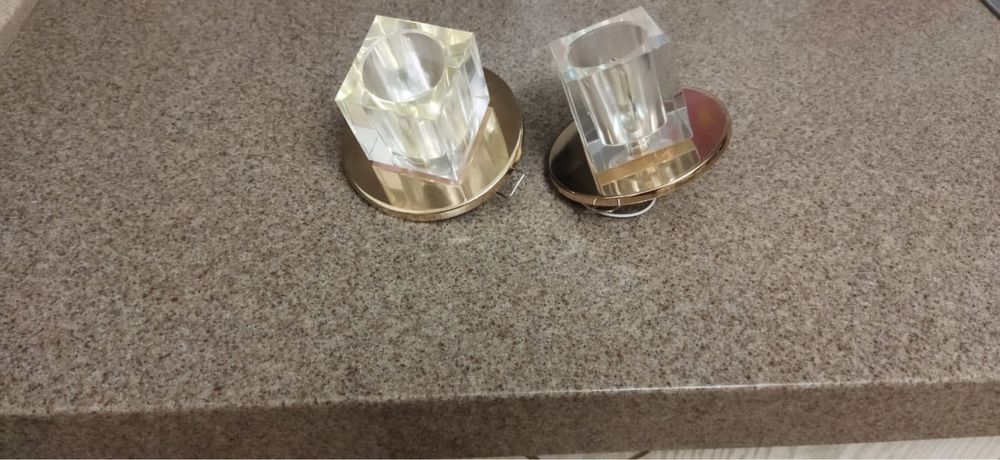 Софиты золотистые