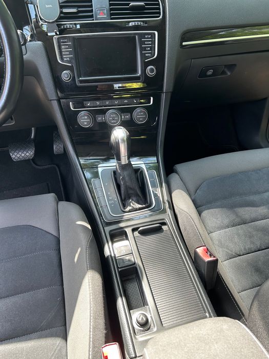 Volswagen GOLF VII