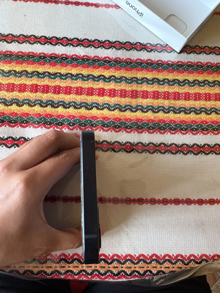 Iphone 12 с гаранция до 12-ти месец