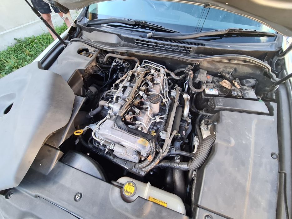 Dezmembrez Lexus is220 din 2010 2.2 diesel 177 cp