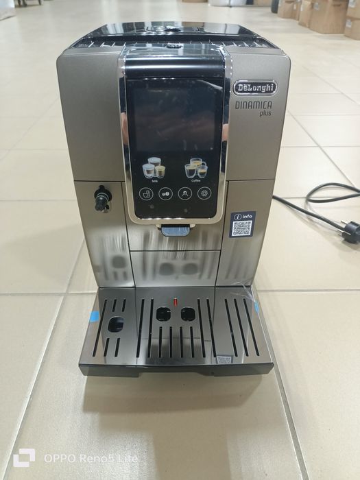 Кофемашина Delonghi новый