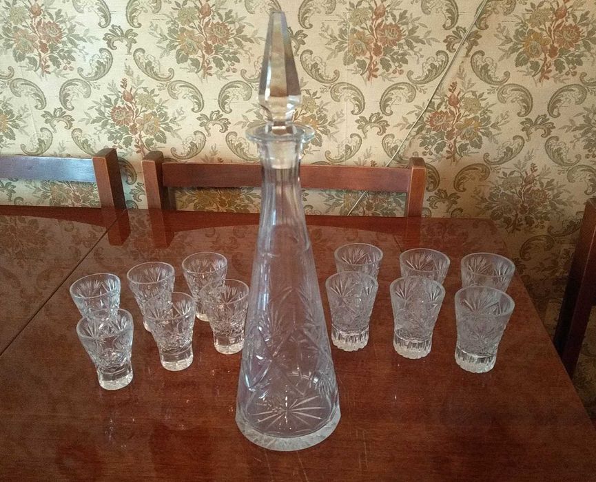 Графин хрустальный + стопки