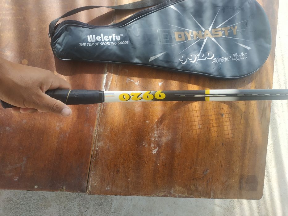 Srochna tennis raketkasi sotiladi