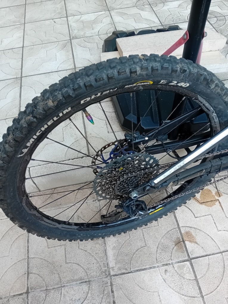 Canyon Spectral M, 27.5 ,Al 2020, мекица