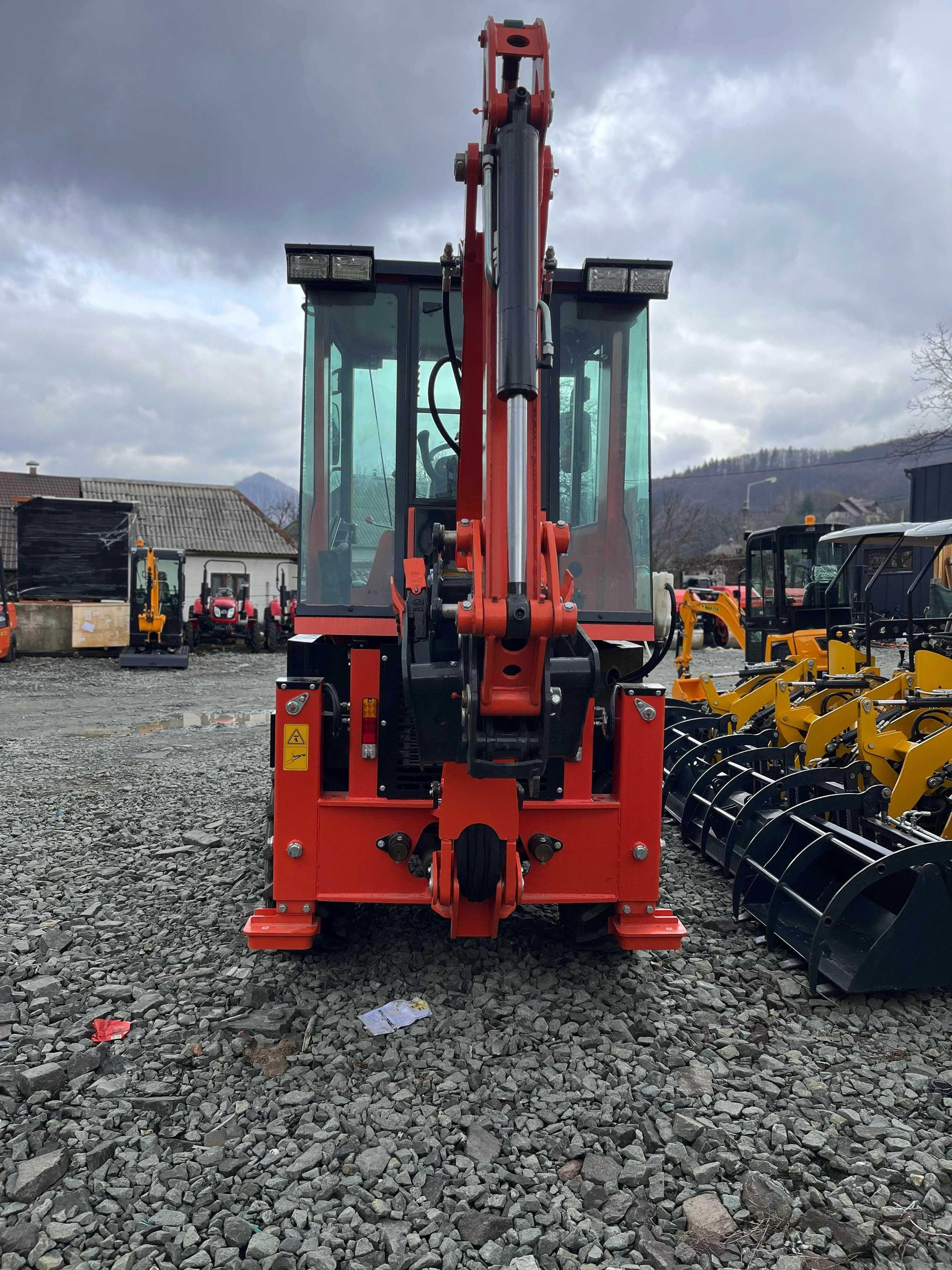 Buldoexcavator MACAO BX300C 3 tone cu cabina