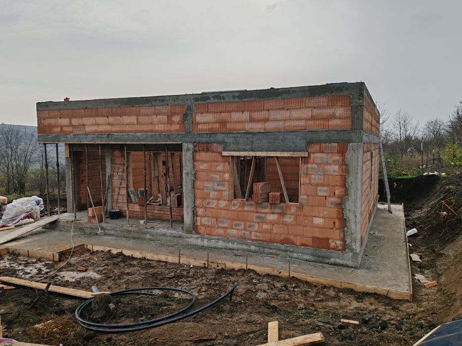 Casa mediteraneana în Dorobanț, materiale premium