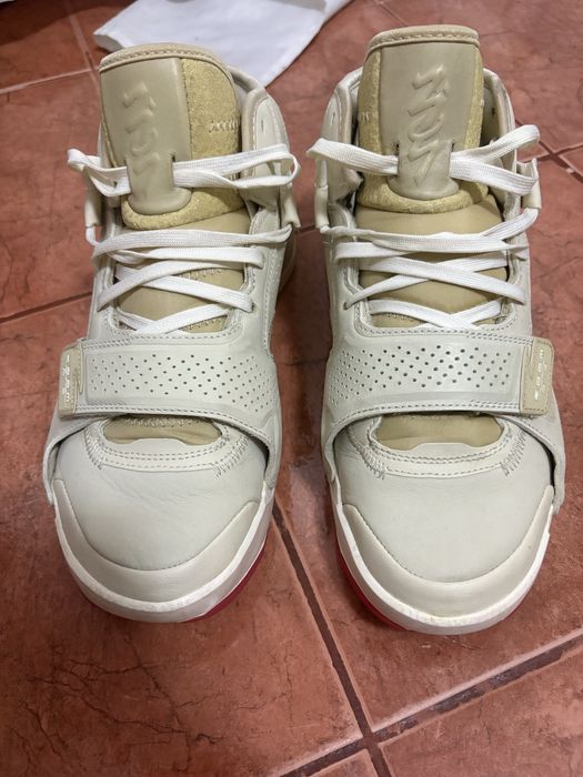 Pantofi sport Jordan Zion 2, editie limitata Fossil Team Gold, 44.5