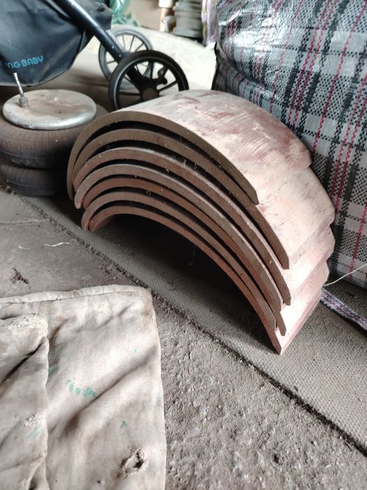 Запчасти Урал тормозные накладки