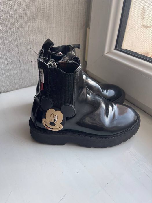 Ботинки Zara 28.