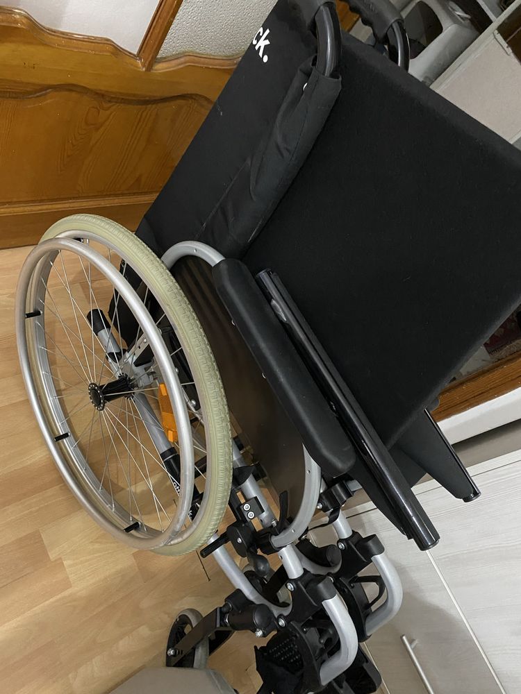 Аренда кресла-коляски/инвалидное кресло-коляска