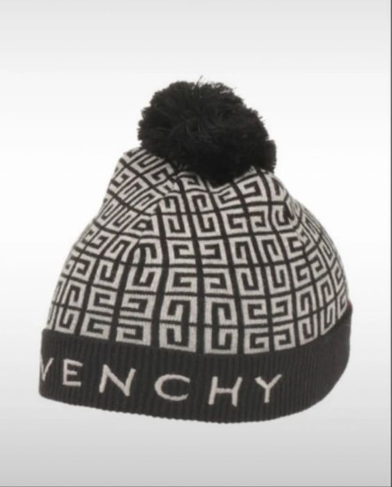 Givenchy marime 2 ani ORIGINAL