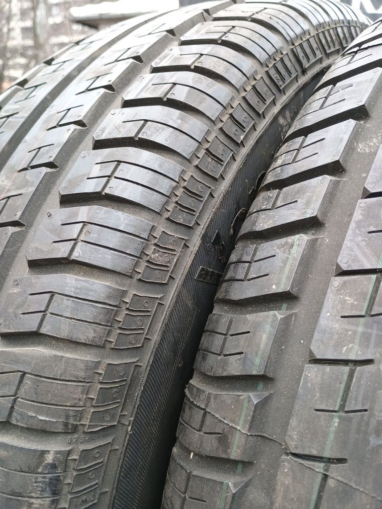 Гуми 215/65/16 С  Гуми за бус Continental, микробус, неизползвани Дот