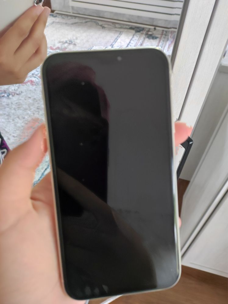 iPhone 11 Sotiladi Ideal
