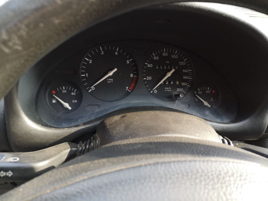 Opel Corsa 1.0 бензин 99 год. на части