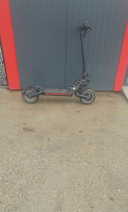 Trotinete electricä pentru piese