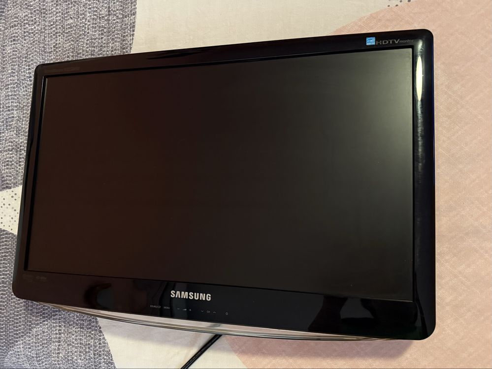 Samsung SyncMaster B2230HD 21.5" Business LCD Monitor with HDTV Tuner