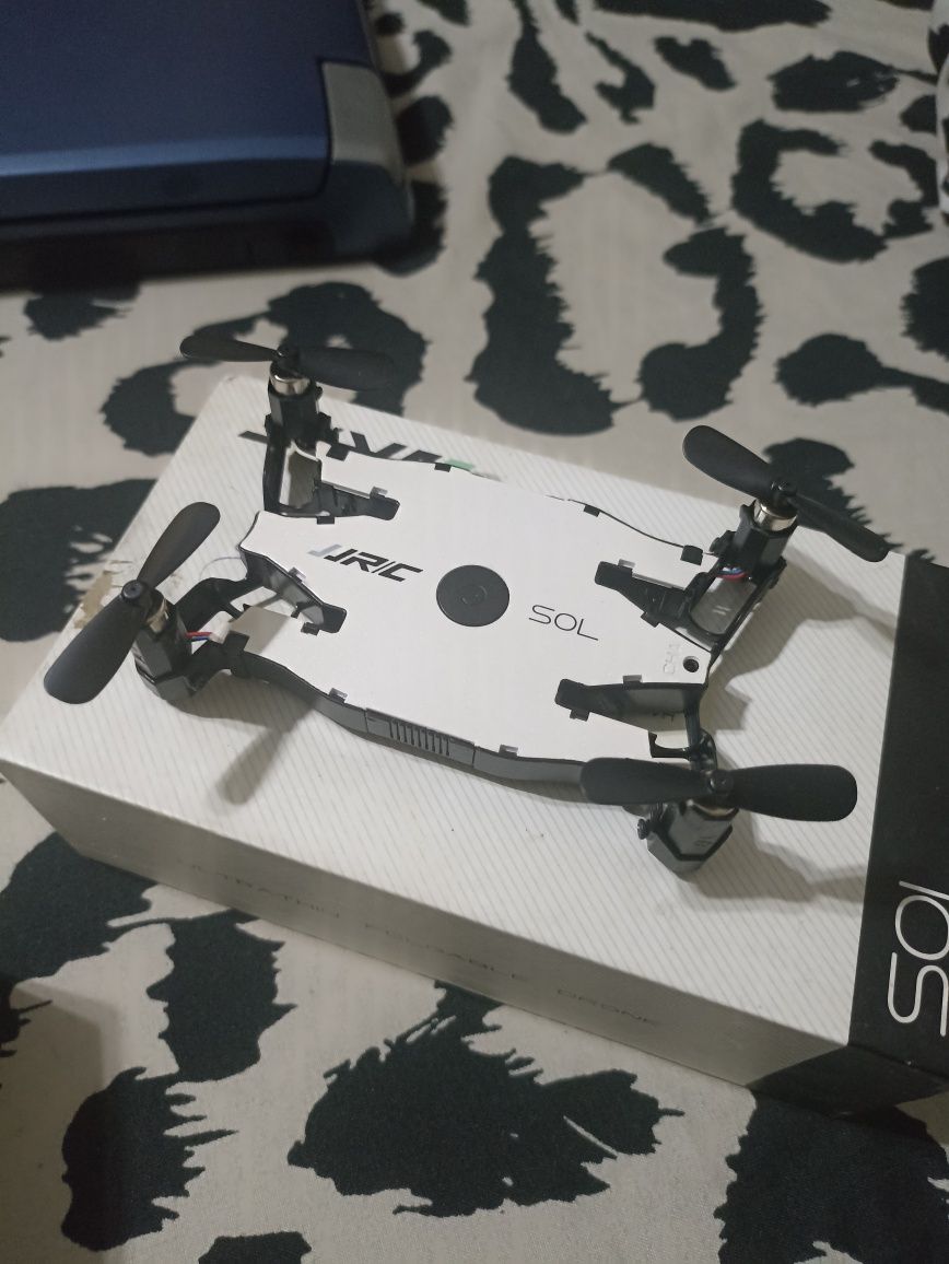 Дрон JJRC h49 SOL