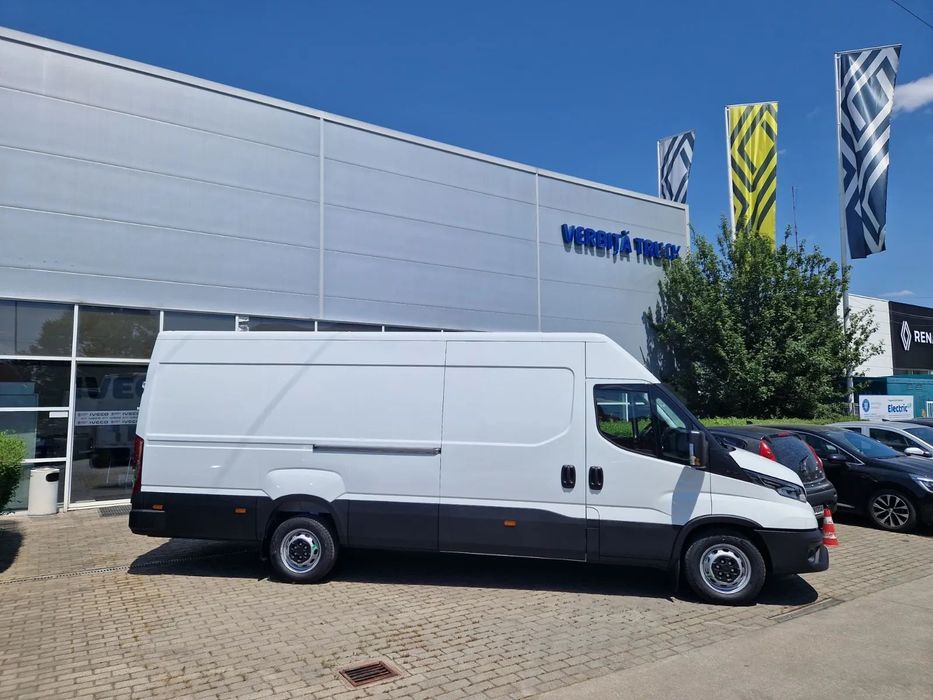 Iveco Daily 35S18HV – furgon 16MC