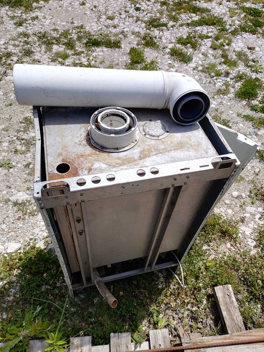 Centrala termica gaz condensatie Baxi 65 kw +calorifere Purmo echipate