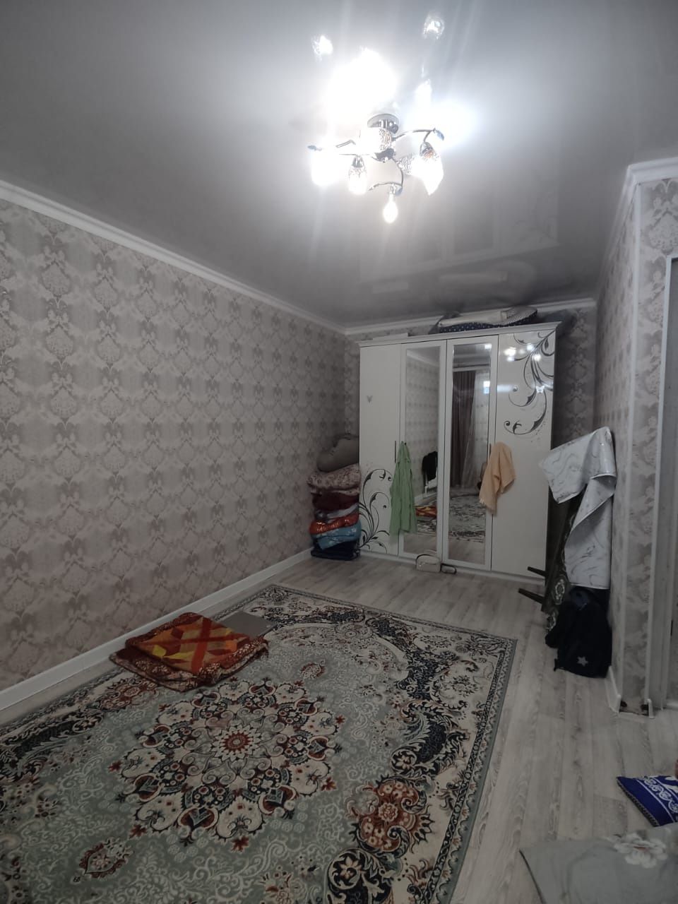 СРОЧНО!!! Продам 1 ком.кв., р-н Сатпаева, 30 кв.м., 5/5 этаж, кирпичны