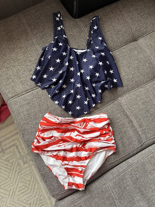 Продам купальник (р.S)