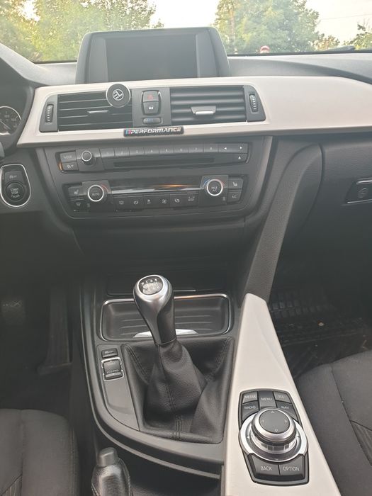 Vând BMW seria 3 GT