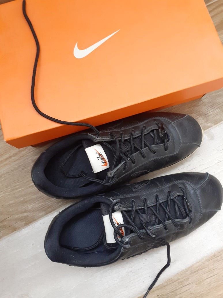 Nike Cortez Basic Дамски маратонки