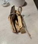 Palo Santo lemn 3 bucati 25 lei (10 cm lungime)