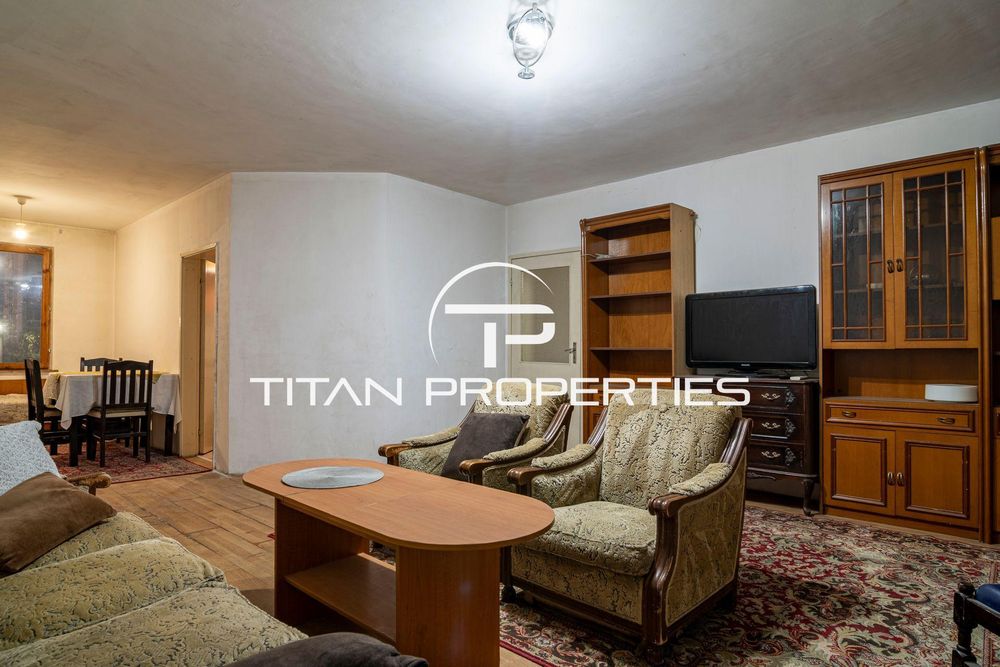 Многостаен апартамент под наем в Център