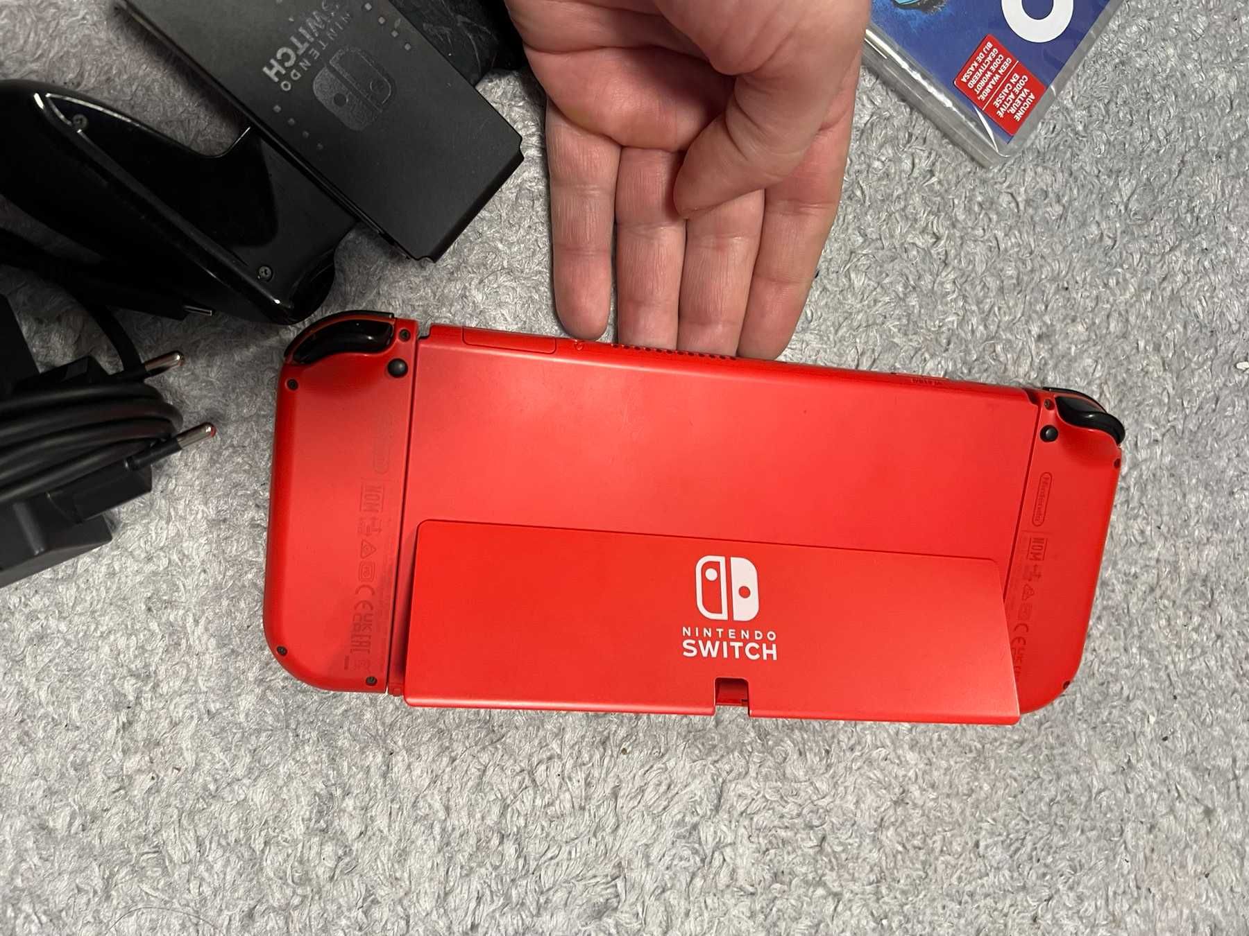 Nintendo Switch OLED Mario Edition +Чисто нова игра.