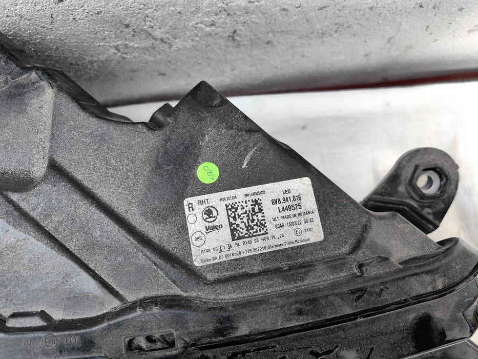 Оригинален фар Шкода Фабия  Skoda Fabia Full Led
