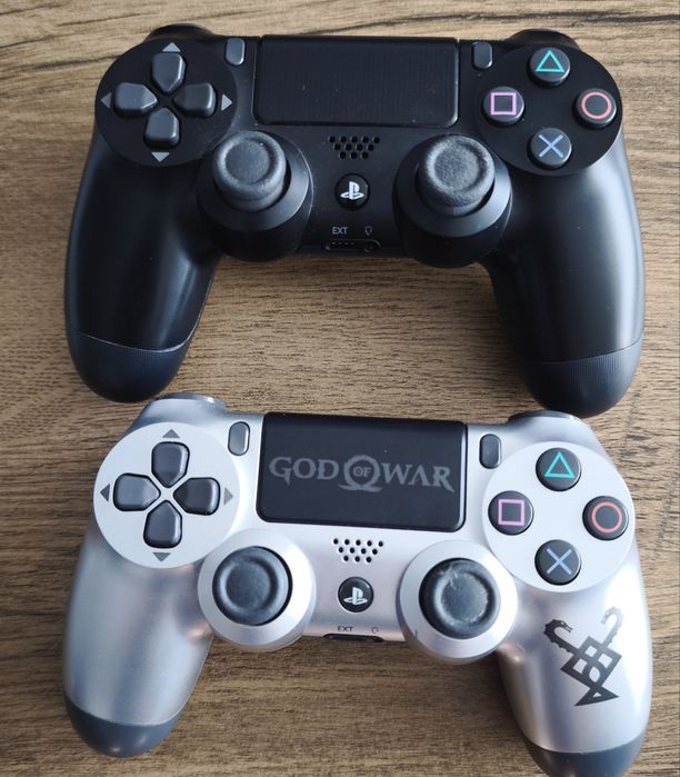 PlayStation 4 Pro, God of War edition