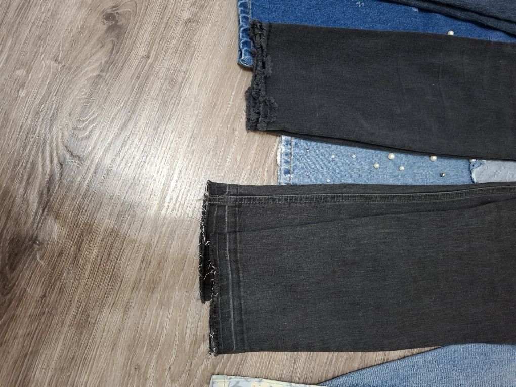 Продаются 8 пар джинсы