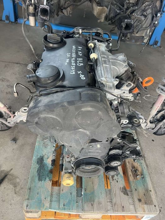 Двигател Aydi A4 B7 Тип на мотора BLB 2.0 140 kc с фактура за регистра