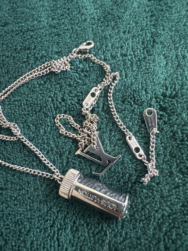 Colier LV original