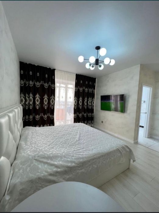 Сдам посуточно квартиру и по часам район батыс