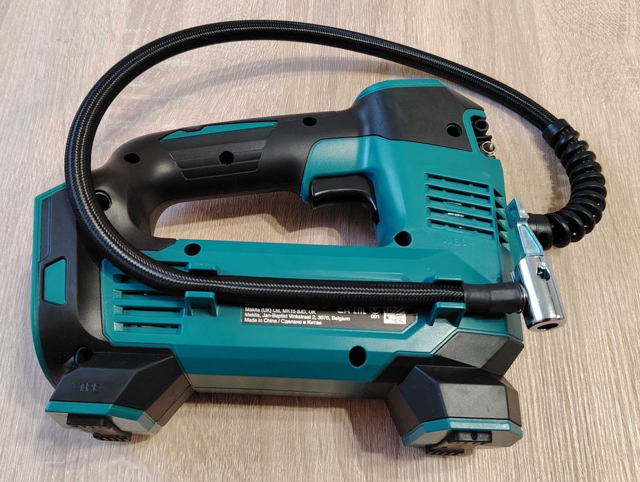 Compresor auto pompa Makita DMP 180
