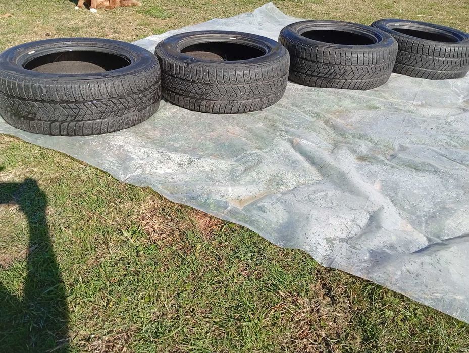 Зимни гуми Пирели 235/60/18