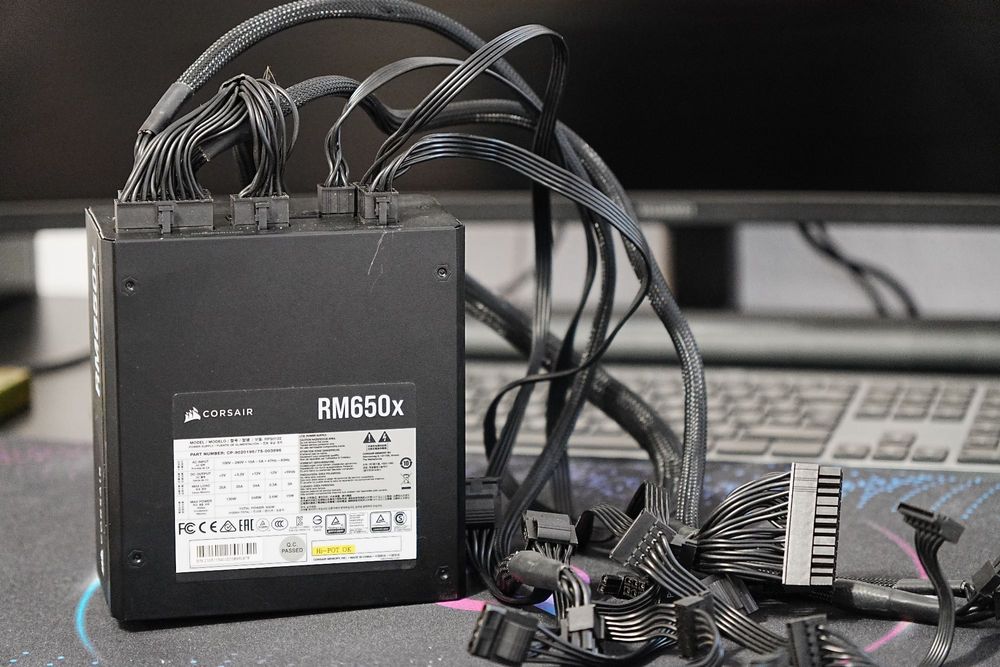 Sursa modulara Corsair RM650X