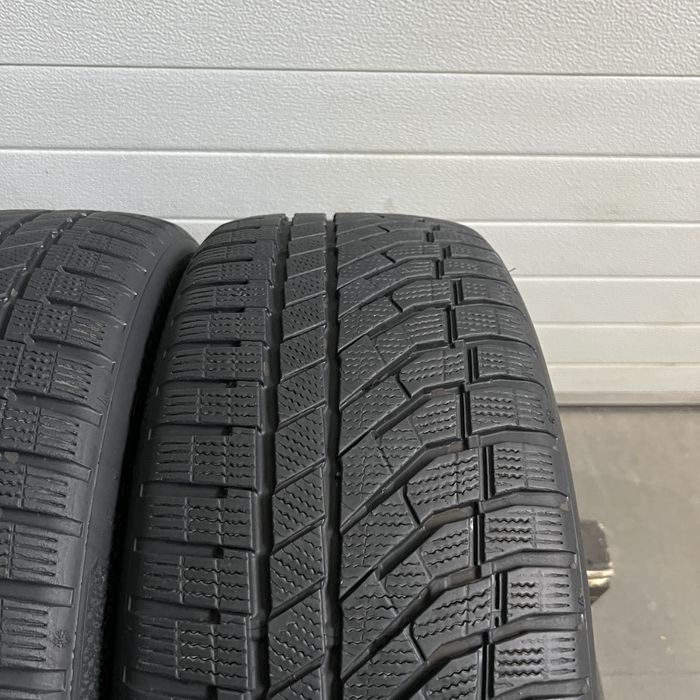 2 Anvelope iarna 235 45 18 Falken DOT 2022
