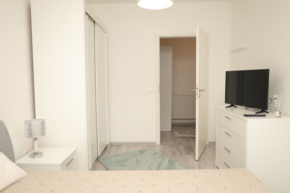 Apartament de inchiriat 2 camere ( open space)