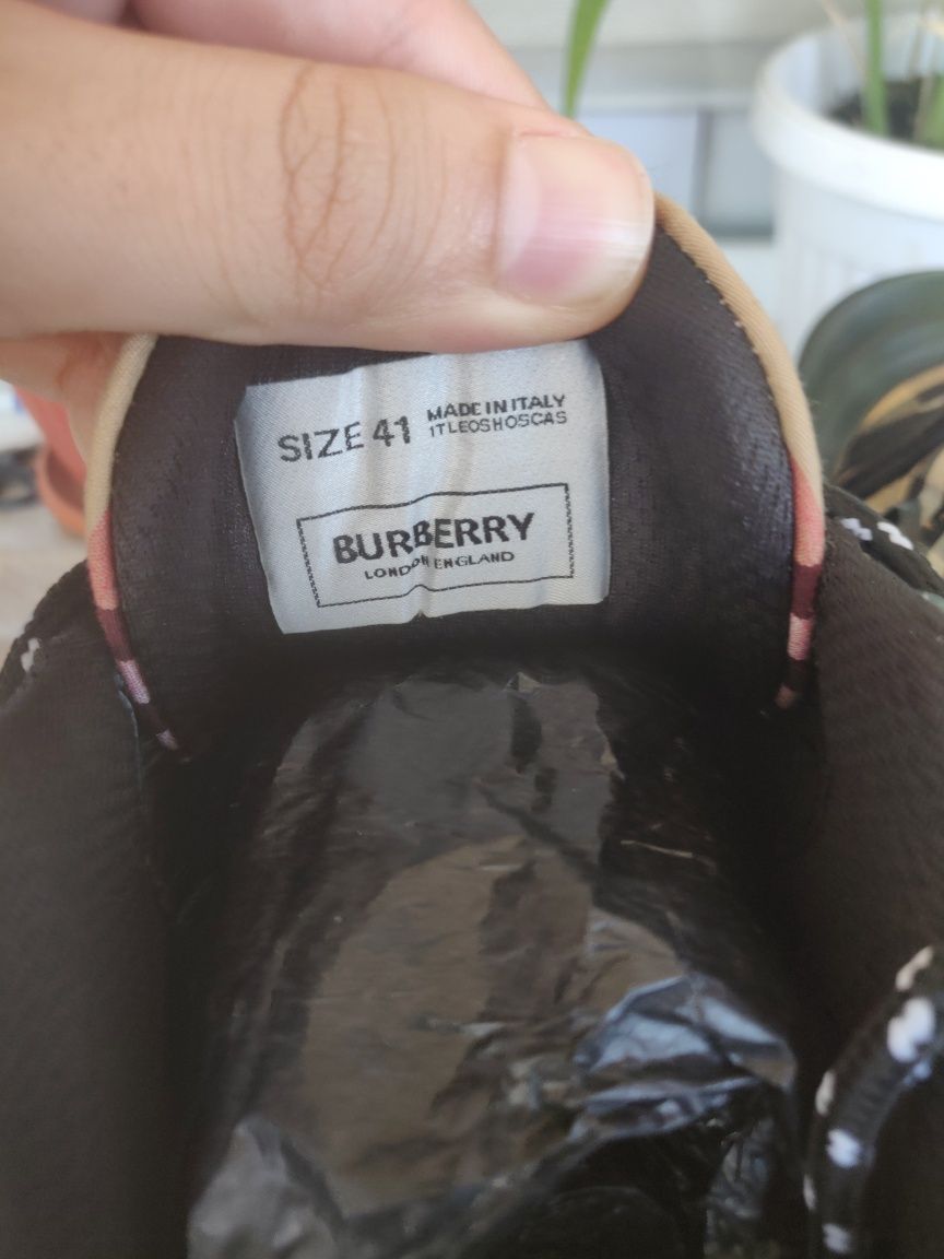 Burberry Arthur Sneakers 41-42 номер