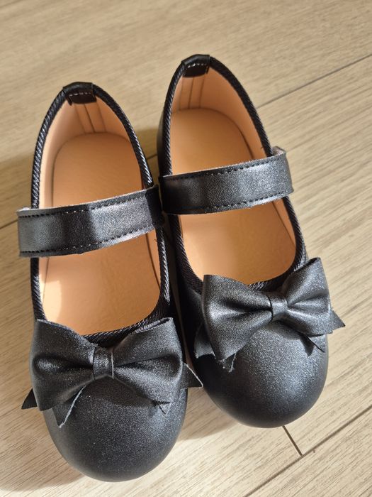 Черни кожени обувки 30 номер