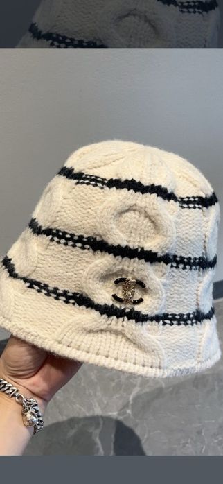 Pălărie Chanel, Hermes, Yves Saint Laurent, model 2026