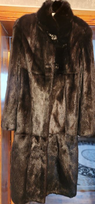 Продам норковую шубу
