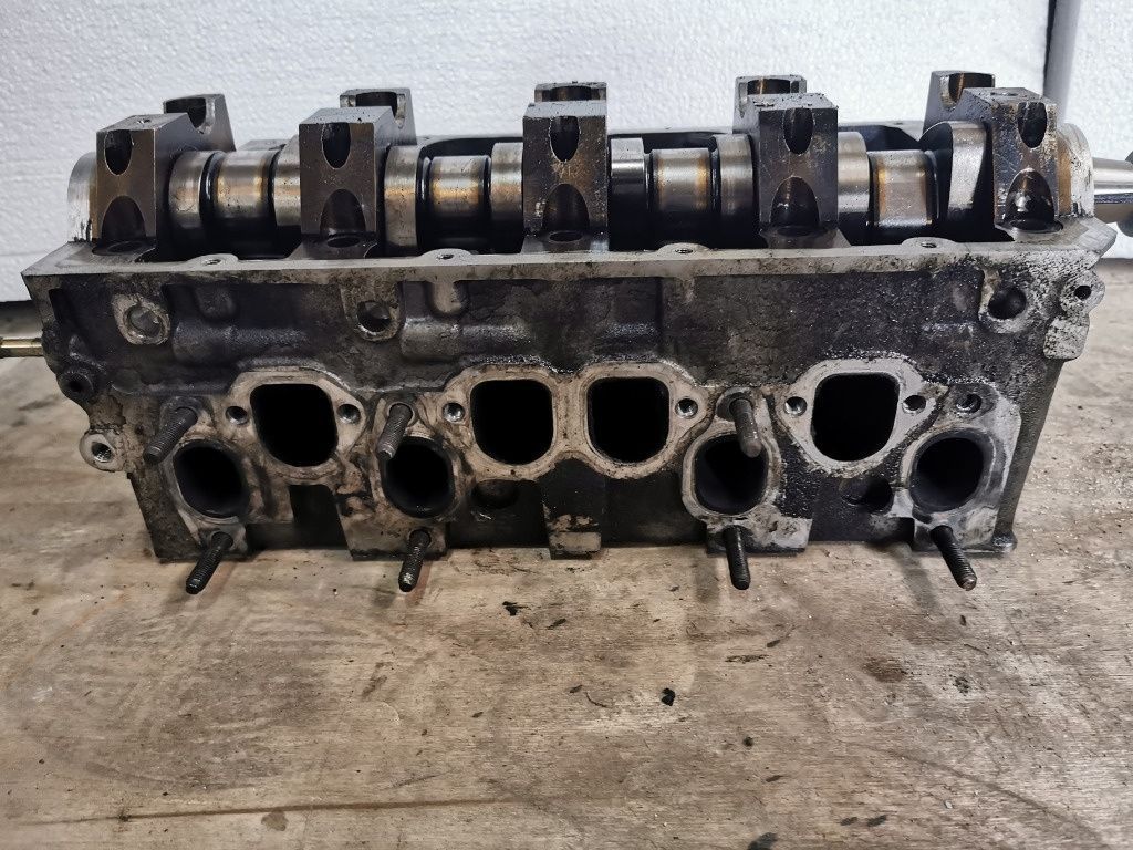 Chiulasa completa VOLKSWAGEN PASSAT Variant 3C5 2005 - 2011 2.0 TDI 4motion BMP, VOLKSWAGEN PASSAT Variant 3B6 2000 - 2005  038103373R
