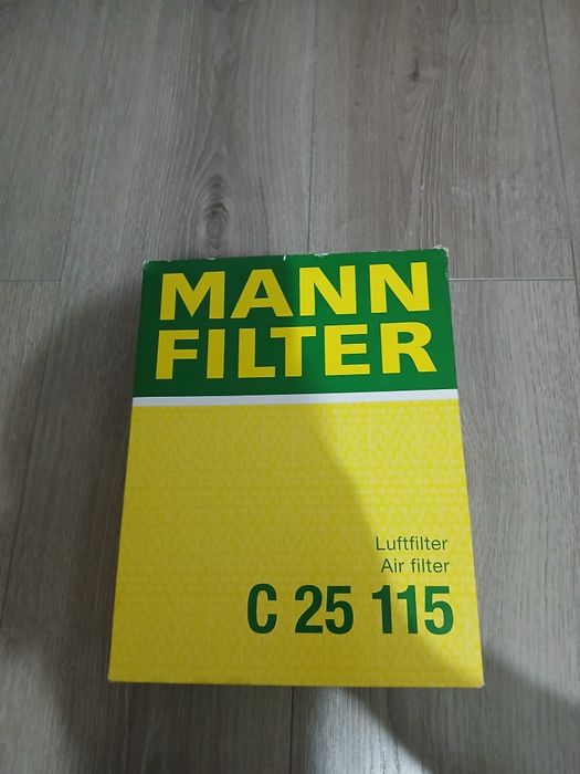 Vând filtru aer megan 3 nou