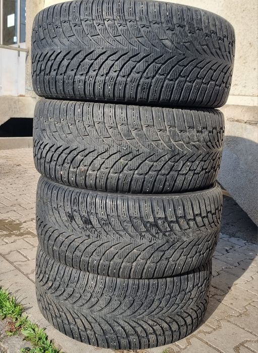 285 45 20 Nokian SUV4